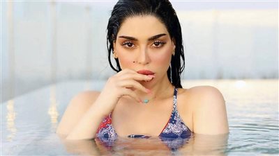 بعد تصريحاتها المثيرة عن علاقتها بتامر حسني.. من هي البلوجر جليلة المغربية | صور