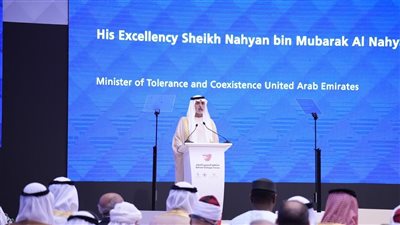 وزير التسامح الإماراتي: شيخ الأزهر وبابا الفاتيكان صناع سلام ورموز للأخوة الإنسانية 