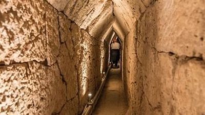 الآثار تعلن الكشف عن نفق صخري بمنطقة معبد تابوزيريس ماجنا غرب الإسكندرية