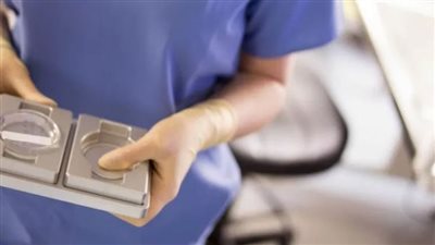 قصة طبيب يدفن أجنة الأطفال غير المكتملة فوق سطح عيادته