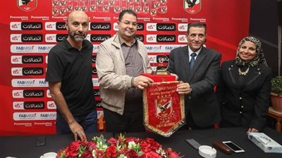  ختام فعاليات الدورة الثانية للمتطوعين بالأهلي 