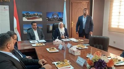 سيارات جولف ووحدات متنقلة للطعام بشارع الأشراف.. اعرف التفاصيل