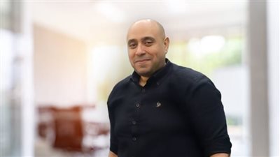 خبير تكنولوجي: التطبيقات الذكية تقوم بدور كبير فى حل مشاكل العملية التعليمية