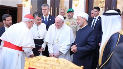 بدء اجتماع «الحوار بين الأديان» بحضور شيخ الأزهر وبابا للفاتيكان في البحرين 
