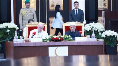 بابا الفاتيكان يستشهد بقول للإمام علي بن أبي طالب عن التعايش الإنساني