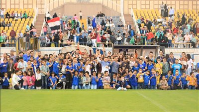 الإسماعيلي يكرم فريق السباحة بعد التتويج بالدرع العام لبطولة منطقة الإسماعيلية