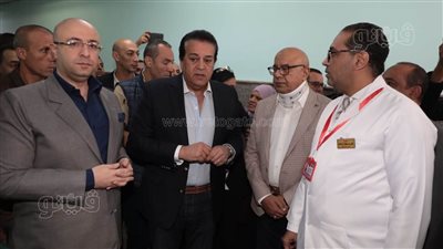 وزير الصحة ومحافظ بني سويف يتفقدان مستشفى الواسطى المركزي