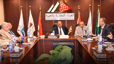 مطالبات بتيسير استيراد الأعلاف لأصحاب مزارع الدواجن