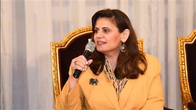 جامعة الأزهر تشكر وزيرة الهجرة لمساعدتها في عودة جثمان شهيد العلم 