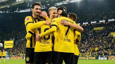 الدوري الألماني، دورتموند يجدد عقد مدافعه هوميلز