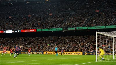 برشلونة يفوز علي ألميريا 2-0.. ويتصدر الليجا في ليلة اعتزال بيكيه 