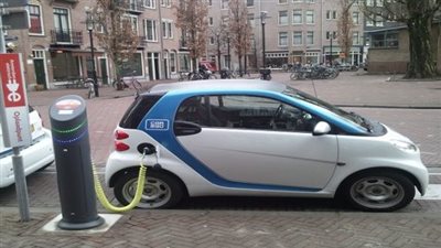 مطالبات بجذب الشركات العالمية لتصنيع مكونات السيارات الكهربائية في مصر