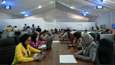 2000 شاب متطوع في تنظيم مؤتمر المناخ بشرم الشيخ | صور