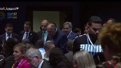 وصول سامح شكري إلى مقر الجلسة الإجرائية لمؤتمر قمة المناخ cop27 