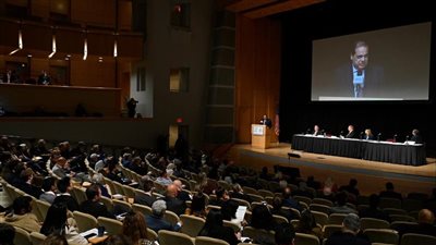 أمام مؤتمر موسع عن العلاقات العربية الأمريكية بواشنطن.. أبو العينين: الجميع في مصر يلتف حول الرئيس السيسي لاستكمال بناء الجمهورية الجديدة