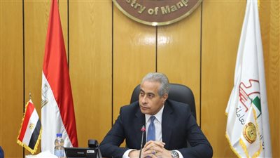 قوى عاملة الوادي الجديد: دورة تدريبية لمهنة توصيلات الكهرباء