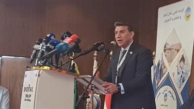 عماد حمدي أمينا عاما بالاتحاد العام لعمال النفط والكيماويات لدورة ثانية