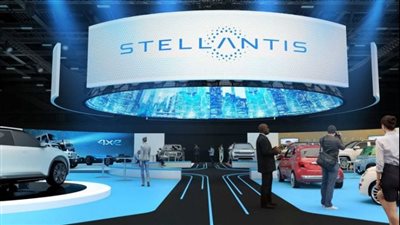 أسباب خفض شركة ستبلانتيس أعداد العاملين داخل المصانع في الولايات المتحدة 