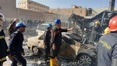 حريق ضخم ببناية تجارية في بغداد والدفع بـ 40 سيارة للإطفاء|صور