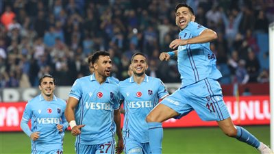 تريزيجيه يسجل في تعادل طرابزون مع قونيا سبور 2/2 بالدوري التركي 