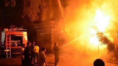 إخماد حريق نشب داخل جراج في إمبابة