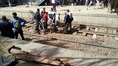 اختل توازنه.. تفاصيل سقوط شاب من القطار بمحطة منشأة عاصم في الدقهلية