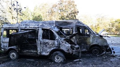 القوات الأوكرانية تقصف مبنى إدارة السكك الحديدية في دونيتسك