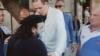 أبو الليف يشيع جثمان شقيقه من مسجد العمري في الإسكندرية 