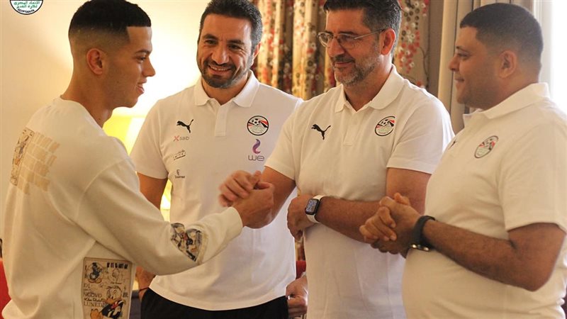 فيتوريا وإمام عاشور