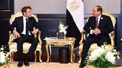 السيسي وماكرون يبحثان التصعيد في الشرق الأوسط وسبل الحد منه وتعزيز مسار التهدئة 