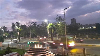 أمطار فجرية تضرب شوارع الجيزة والقاهرة | صور