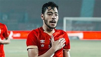 أكرم توفيق يحتفل بعيد ميلاده الـ25