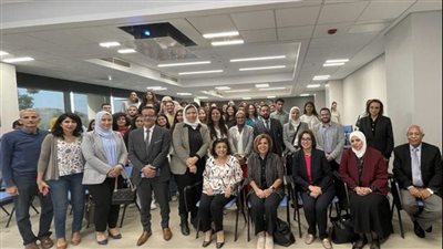 رئيسة القومي لحقوق الإنسان تلتقي طلبة جامعة نيو جيزة