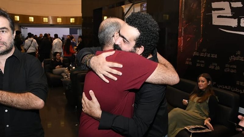 أيمن بهجت قمر وماندو