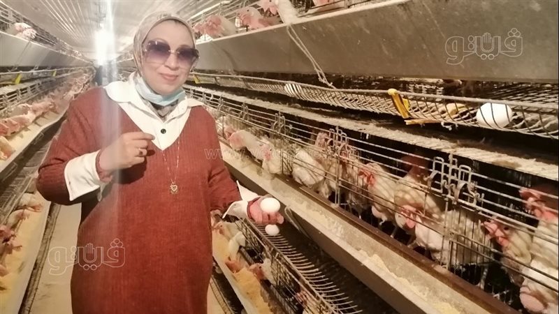 محررة فيتو داخل مزرعة