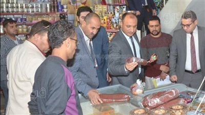 حماية المستهلك تُحرر محاضر لمنشآت تجارية وطبية ببني سويف