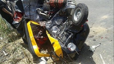 إصابة طالبين في تصادم توك توك بعمود إنارة ببني سويف