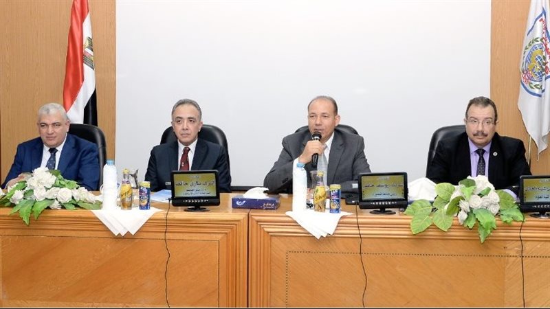 جامعة المنصورة تكرم