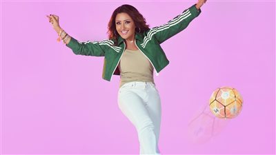 لطيفة بإطلالة رياضية في كواليس كليبها الجديد 