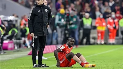 قبل 12 يوما على كأس العالم.. ساديو ماني يتعرض للإصابة بالدوري الألماني 