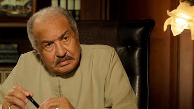 حمدي أحمد.. المعارض الذي قادته السياسة للفن.. وعرض الكويت وراء انسحابه من 