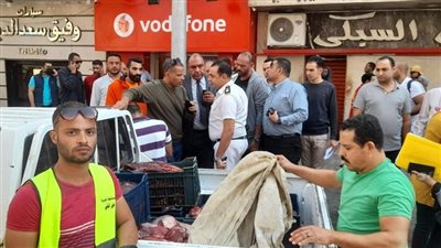 ضبط 290 كيلو لحوم بقري مذبوحة خارج المجازر الحكومية داخل محل شهير بالدقي | صور