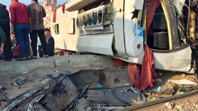 النيابة تطلب تفريغ كاميرات المرور بموقع حادث تصادم قطار الشرقية