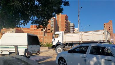 عودة حركة المرور على مزلقان الصدر بعد حادث قطار الشرقية | فيديو وصور 