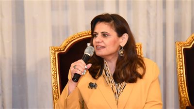 وزارة الهجرة تعلن بث فعاليات جلسة 