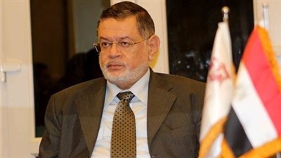 إبييدي تتعاقد مع الكاتب والمفكر ثروت الخرباوي