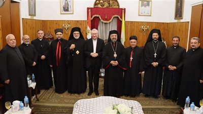 بطريرك الكاثوليك يستقبل أمين سر دولة الفاتيكان