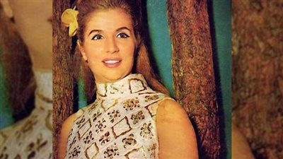 من الغسيل للجيران لمقتل والدتها بسبب الخيانة.. مشاهد قاسية في حياة صباح شحرورة الوادي