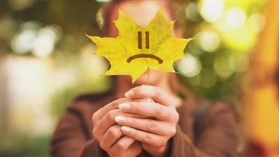 أبرزها الأسماك والعسل.. علاج الاكتئاب بالأطعمة