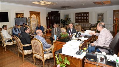 محافظ أسيوط يتابع تطوير وإنشاء مستشفى ديروط النموذجي 